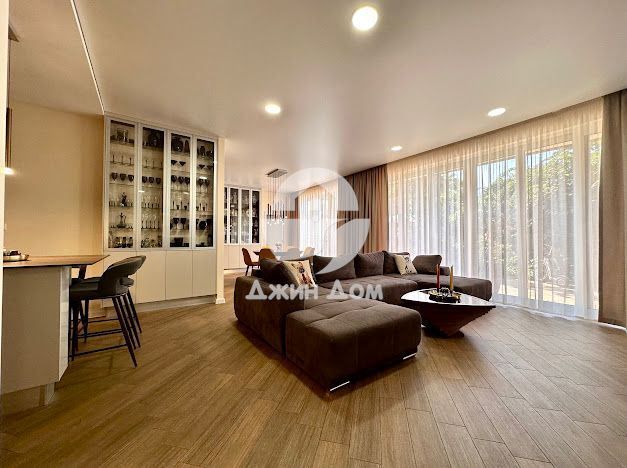 Продава се Тристаен апартамент в с. Равда, Област Бургас - 150 кв.м за 1734 €/кв.м - Снимка #4