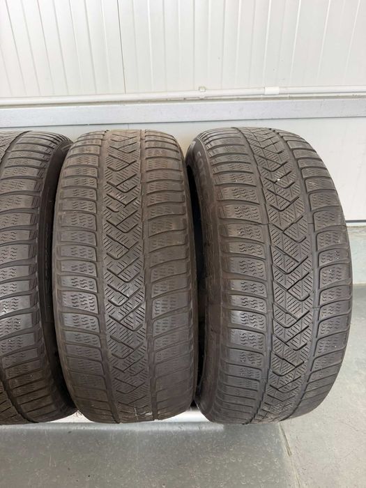 Anvelope 225 55 18 Iarna Pirelli