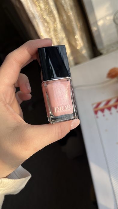 Продам лак доя ногтей