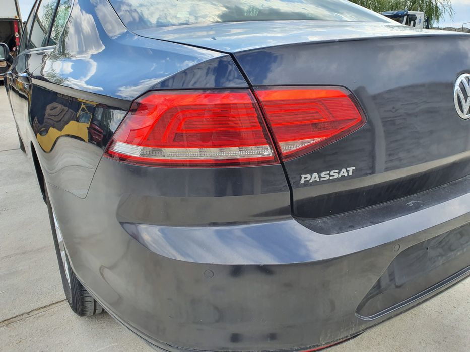 Stop Vw Passat B8 Berlina S. Volkswagen
