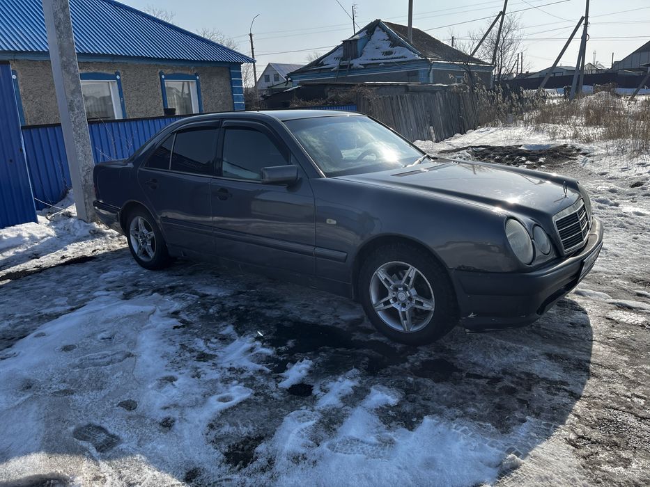 Продам Мерседес Е230