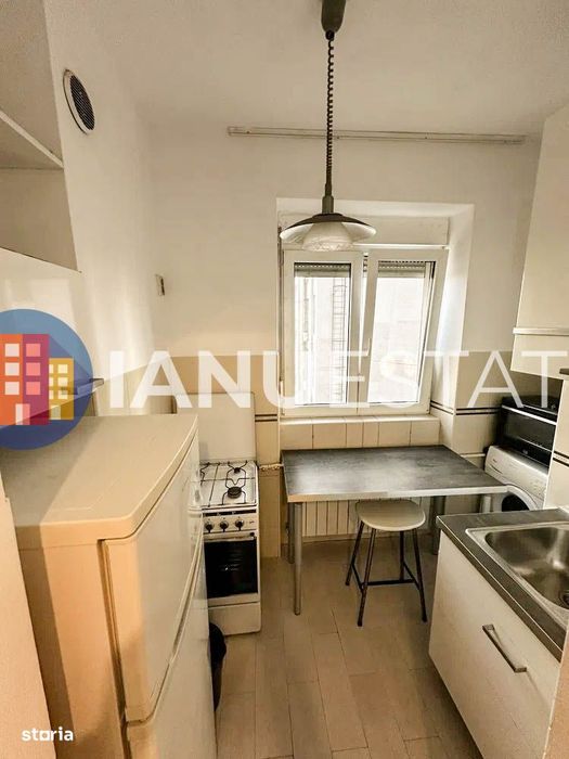 Piata Romana 2` Metrou Calea Victoriei Ultracentral Renovat Centrala — fotografia 3