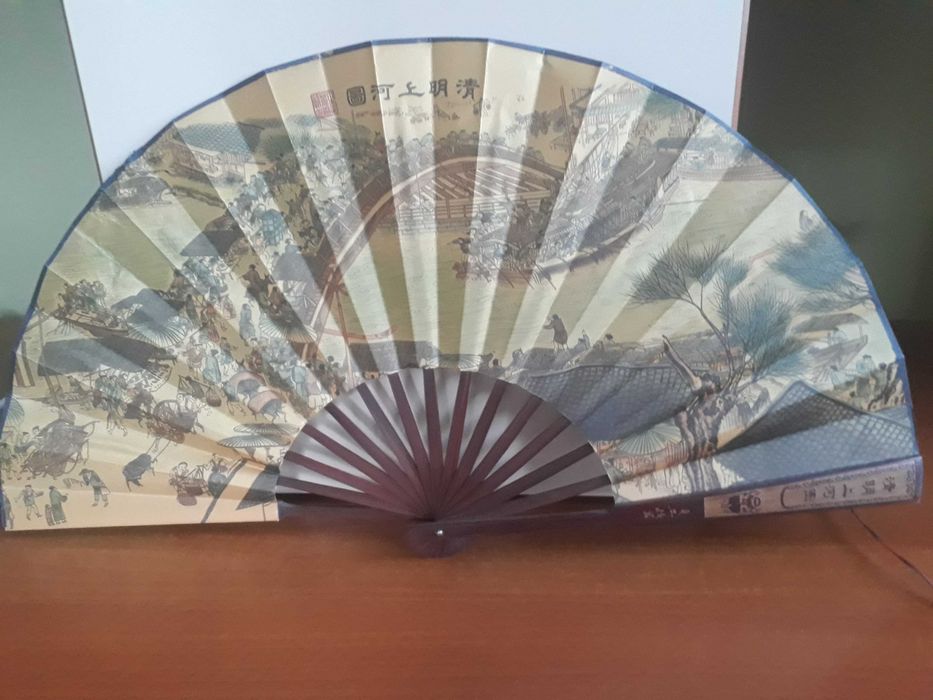 Evantai feng shui prosperitate cu suport decor