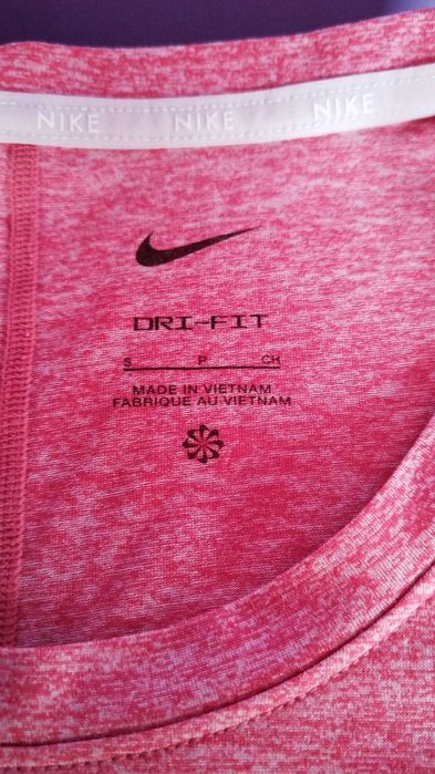 Tricou nike , purtat o sinsingura data