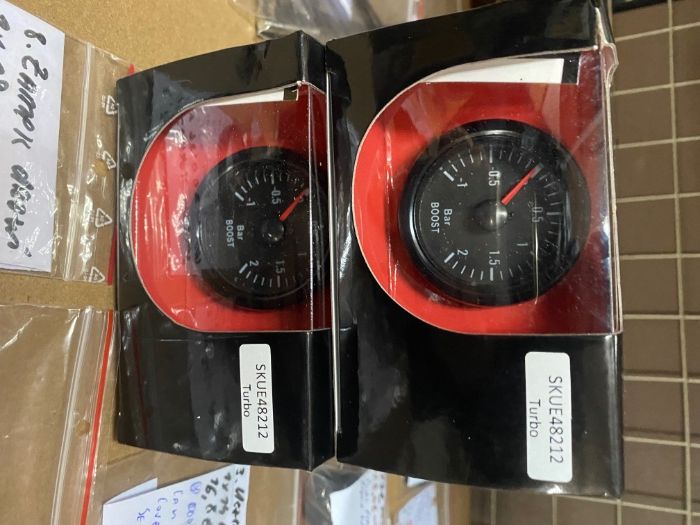 Boost meter тип VDO вдо boostmeter буст метър буустметър 0-2 бара 52мм