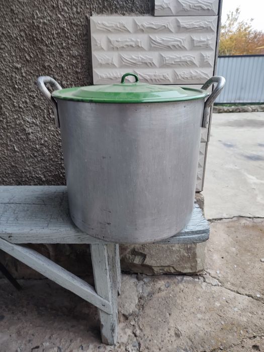 Продам кастрюлю_