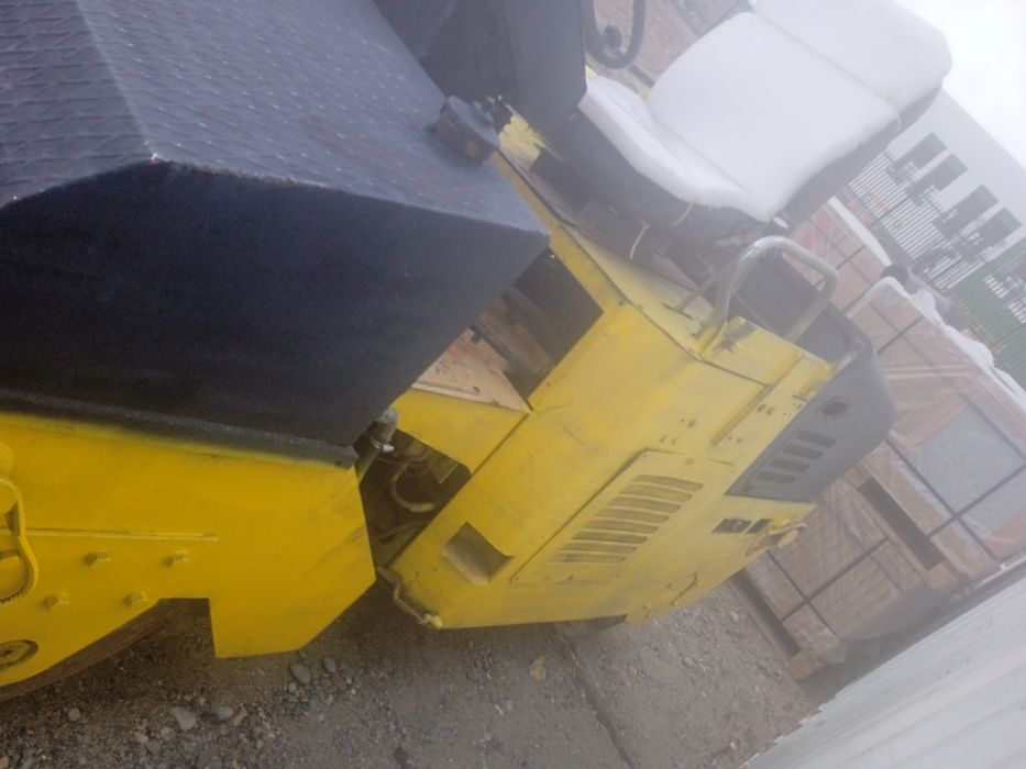 Продам тандемный виброкаток yzc 2.5