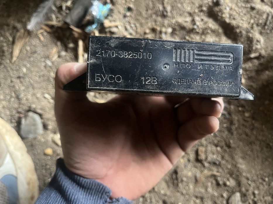 Приора-1 седааан.