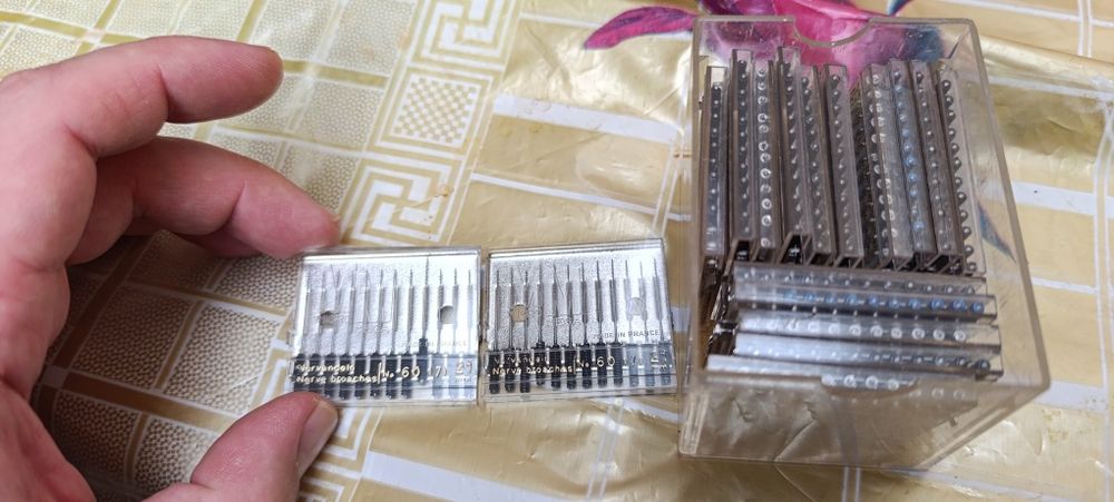 Продавам зъболекарски инструменти