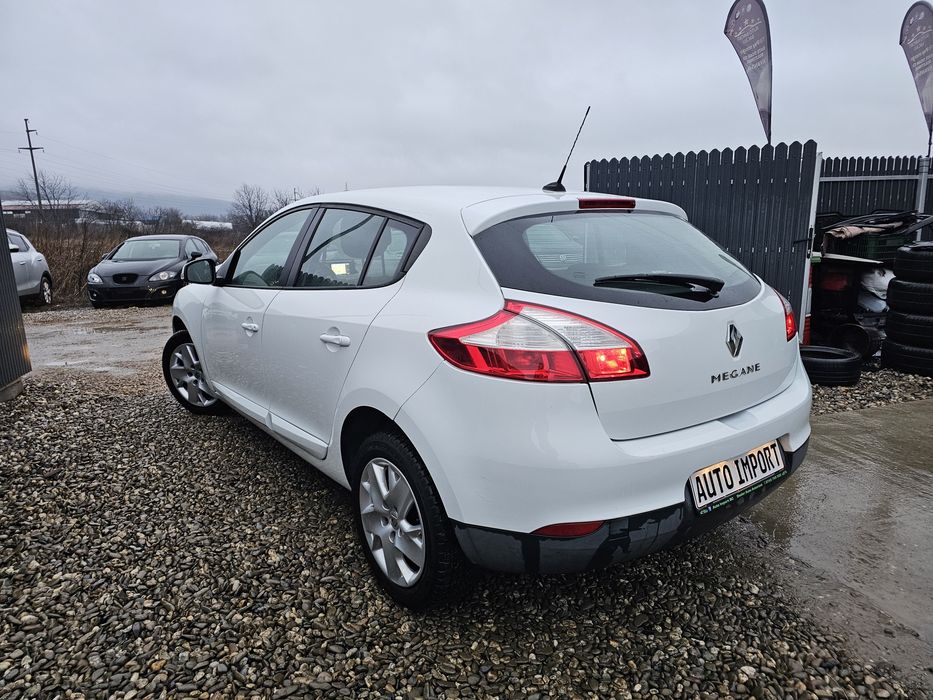 Rate ~ Renault Megane ~ 1.6 16V ~ 70.684km ~ 2012 ~ Navigatie ~