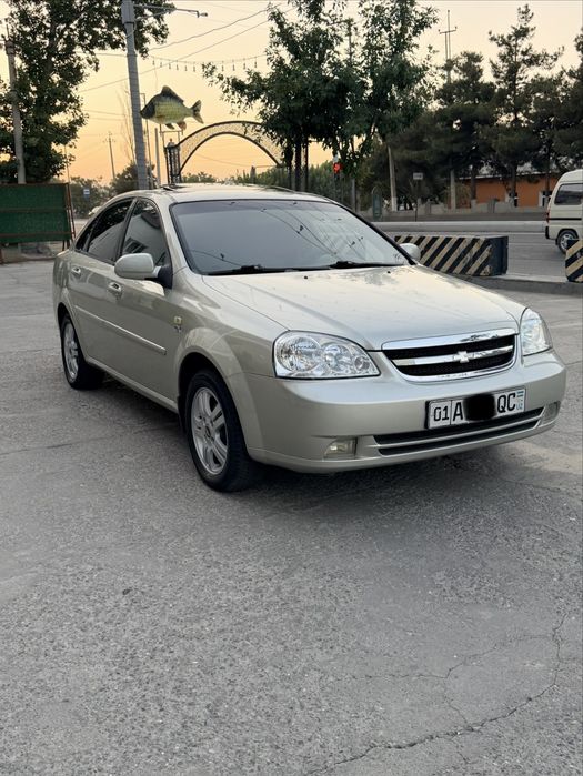 Lasetti aftomat luyk 1,8 mator