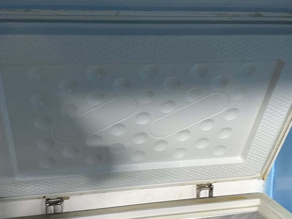 Морозильник Бирюса 240K 240 л белый