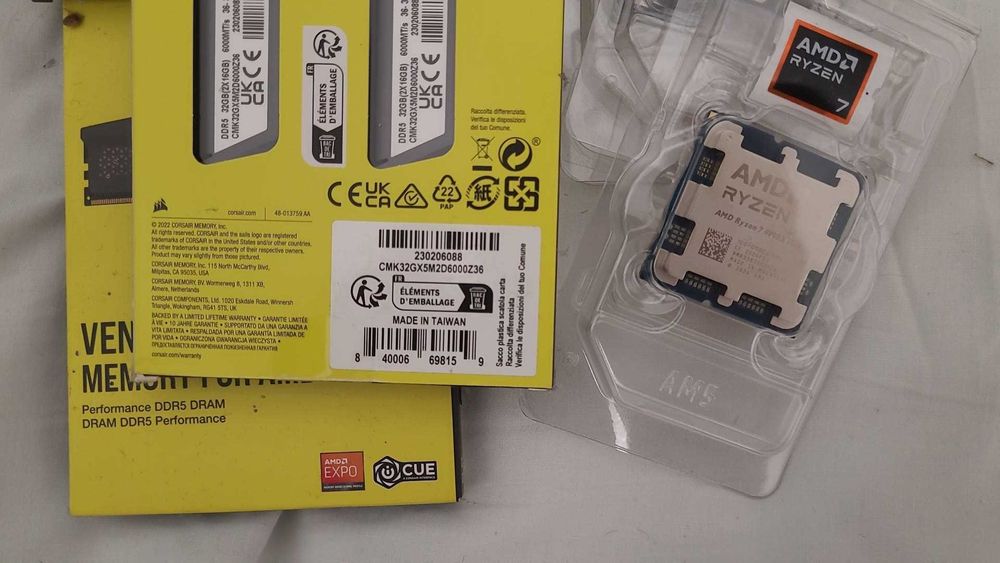 Kit procesorRyzen 7 9800X3D +32 gb ddr5 6000 cu cl 36 -noi