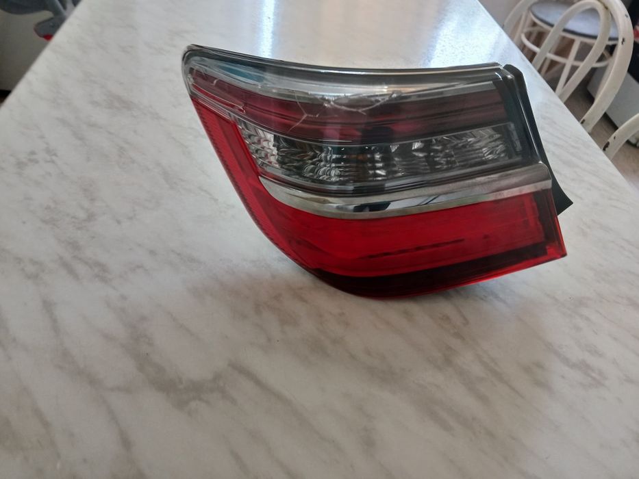 Фонарь задний камри 55