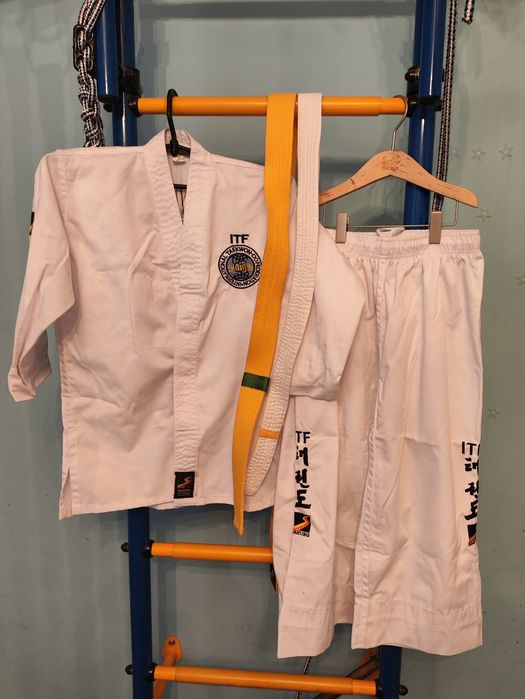 Формы для спорта разные