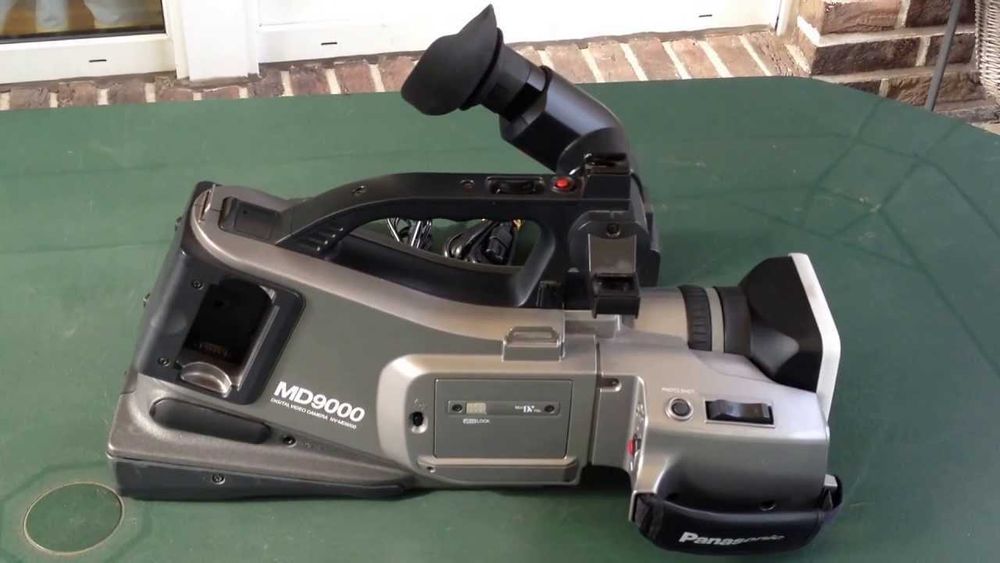 Видеокамера Panasonic NV-MD9000