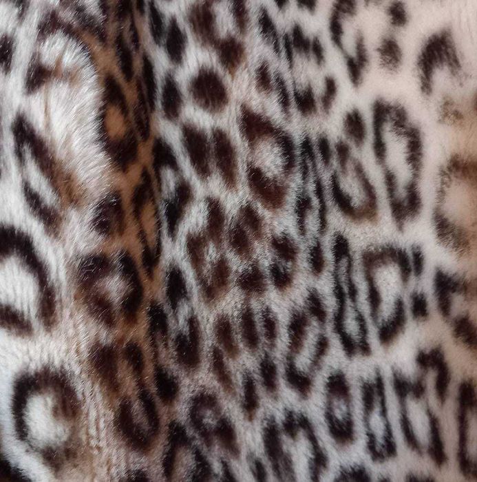 Модерно леопардово палто, изкуствена кожа тип пелерина.