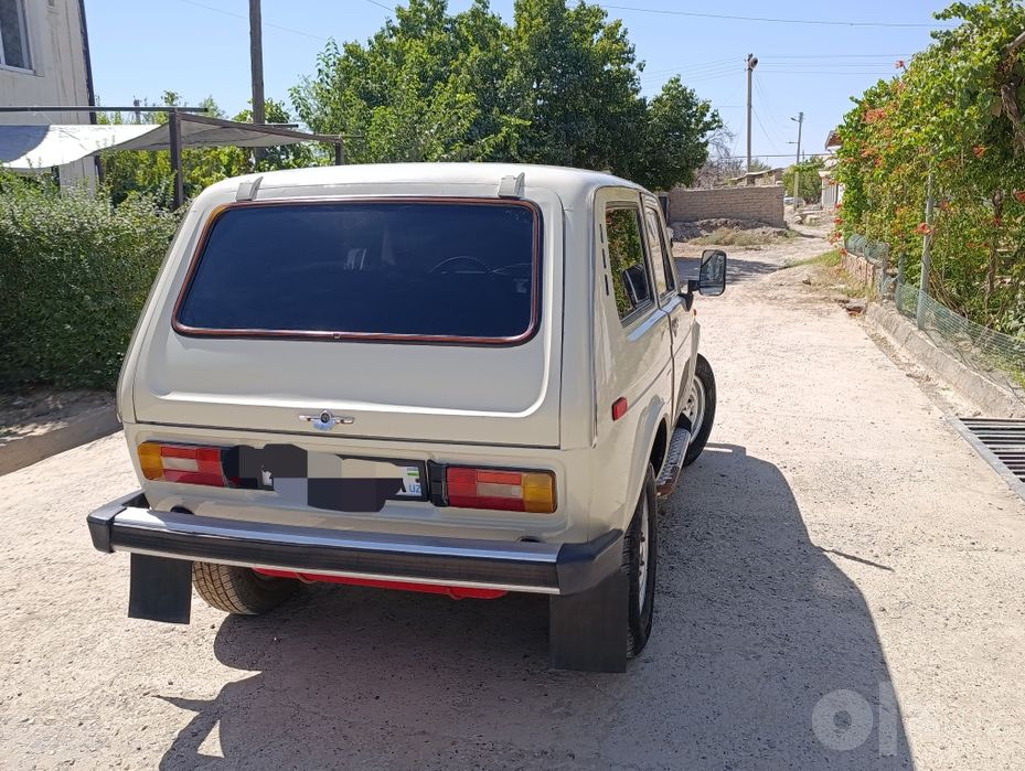 Niva 4x4 sotiladi