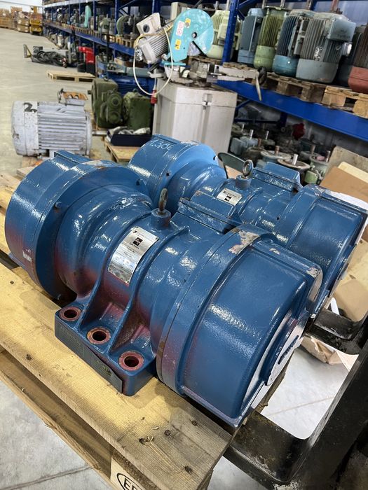 Вибромотор 1.3 кВ 960об Invicta