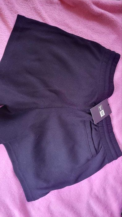 Женски спортни къси панталони