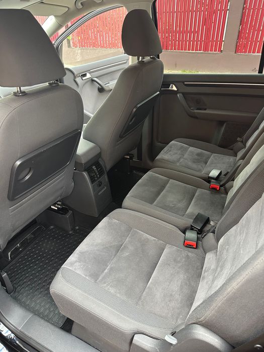 VOLKSWAGEN Touran 2011 — imagine 5