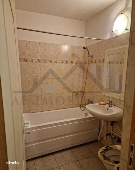 Apartament 3 camere zona Tatarasi - Flora