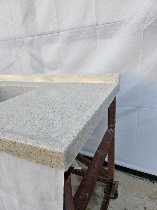 Кухненски плотове от технически камък