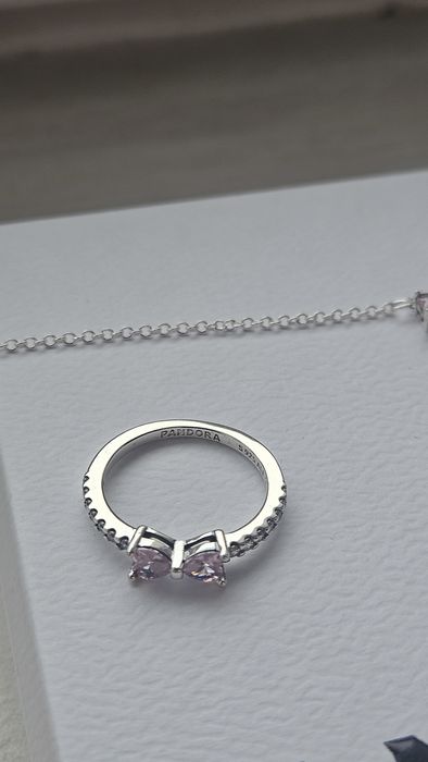Set Pandora fundita roz