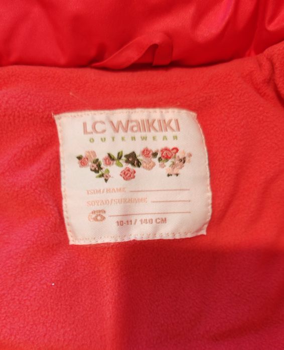 Топло червено зимно яке Lc Waikiki