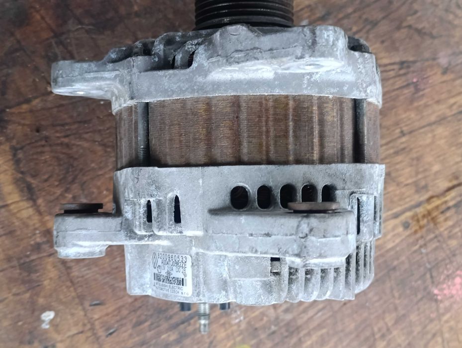 Динамо, алтернатор Рено Дачия / Scenic, Megan Duster - 82009605**