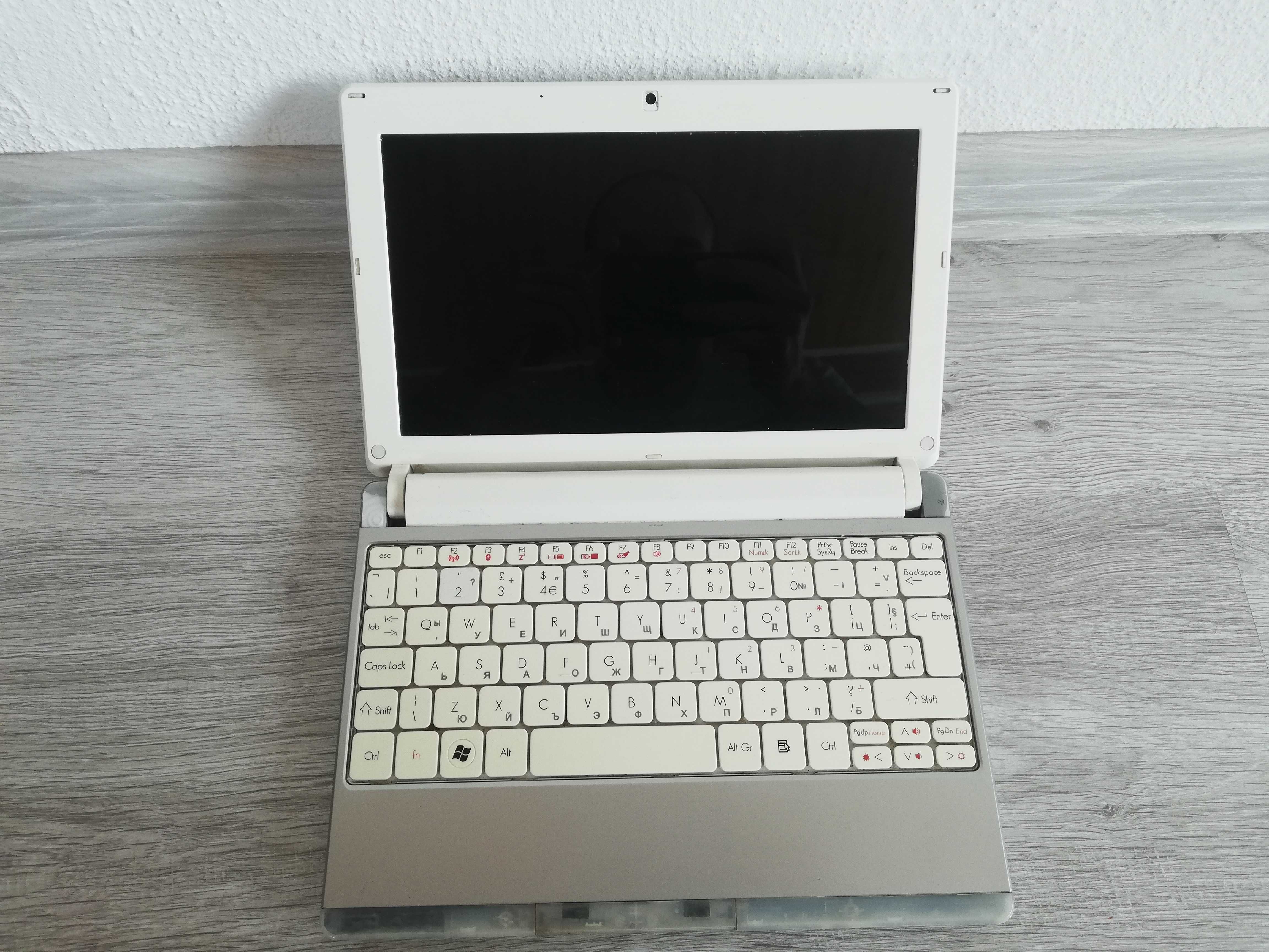 Packard bell NAV50 малък лаптоп 10.1" гр. София Младост 1 • OLX.bg