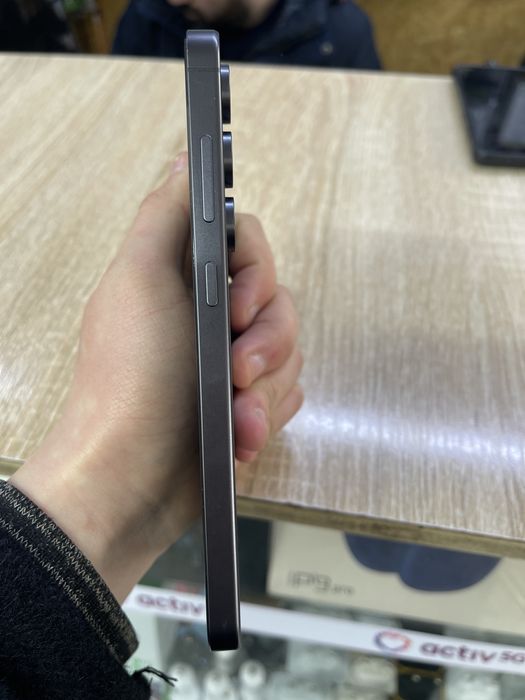 Galaxy S24 FE продаю