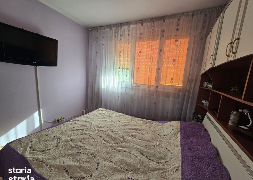 2 Camere Semidecomandat, Tiglina 1 –Regiment 11 Siret/ Penny Market