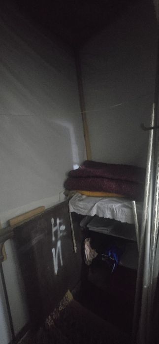 Чирчик шахар Аранча леса склад 1-хона 2-етаж квартира ижарага берилади