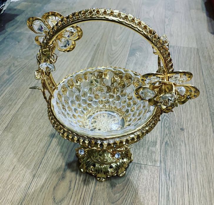 Посуда манежница конфетница