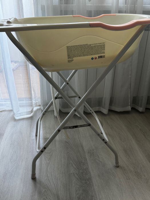 Бебешко корито/ Вана на стойка