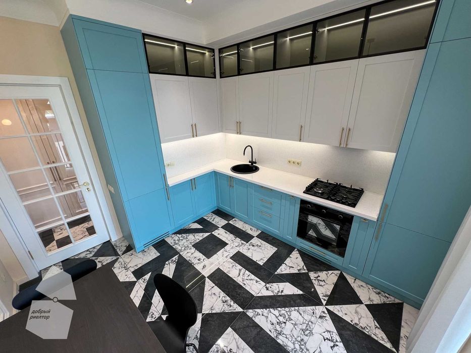 (Добрый) NRG Mirzo Ulugbek, 46 м², 1/9/9, Яркая