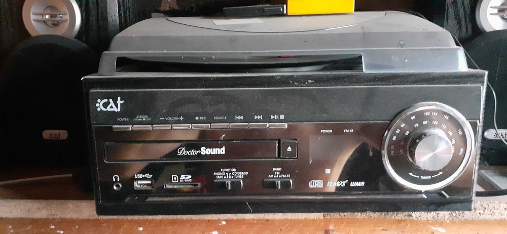 Sistem audio CAT dr.sound cu cd,mp3,caseta audio,radio vinil și rec