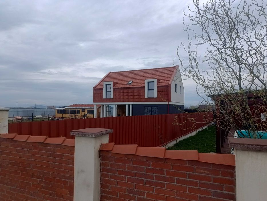 Vând casă intrare Prejmer