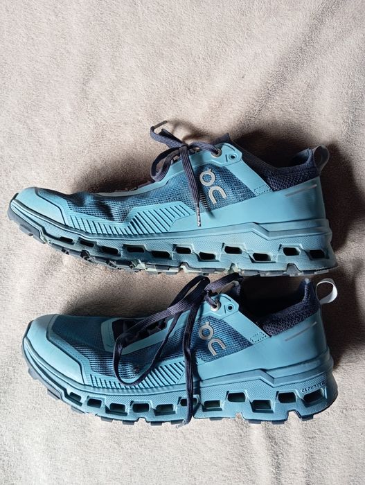 On Cloudultra 2, mărimea 43
