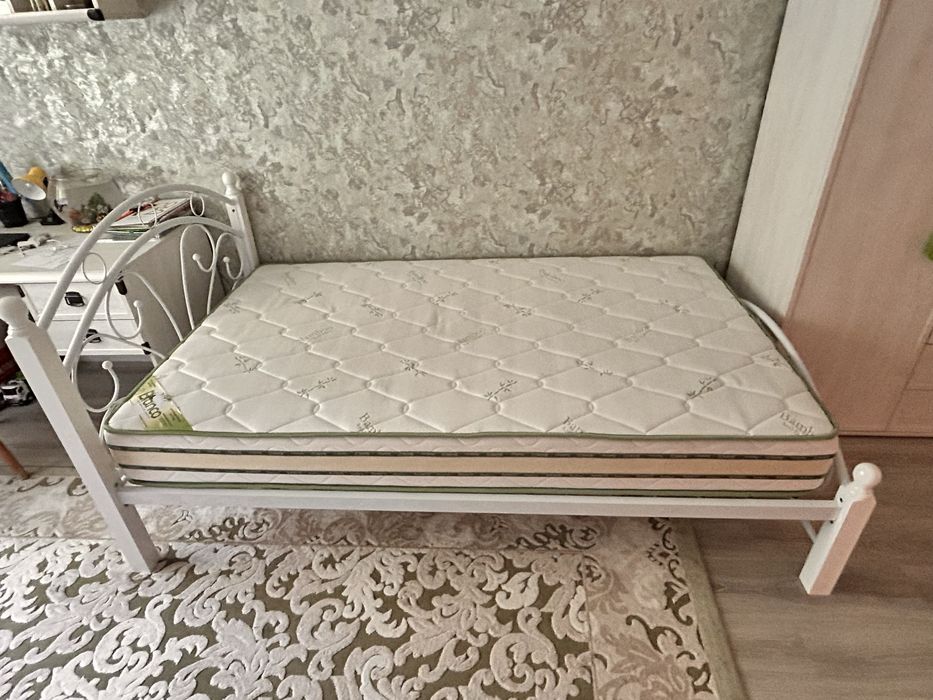 Кровать полуторка