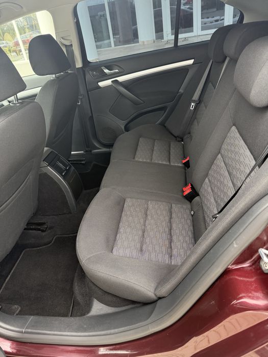 Skoda Octavia 2.0TDI - 140cp - manual