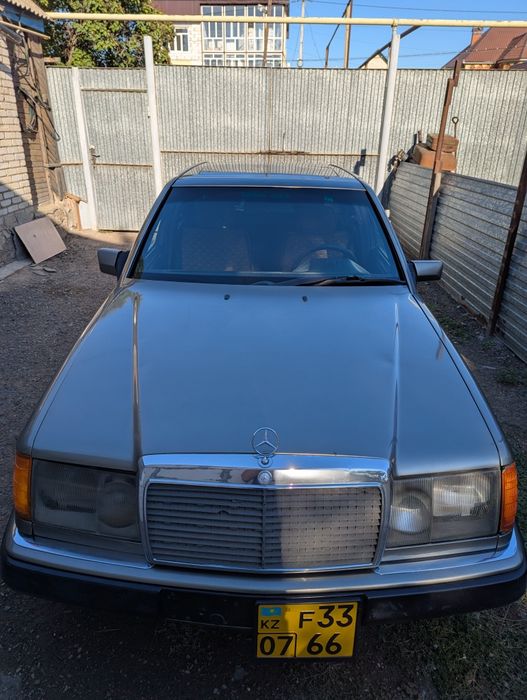 Продам Мерседес 124