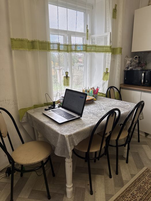 Продам стол и студья