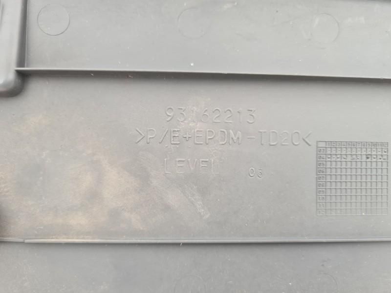 Ornament plafon lampa Opel Tigra B