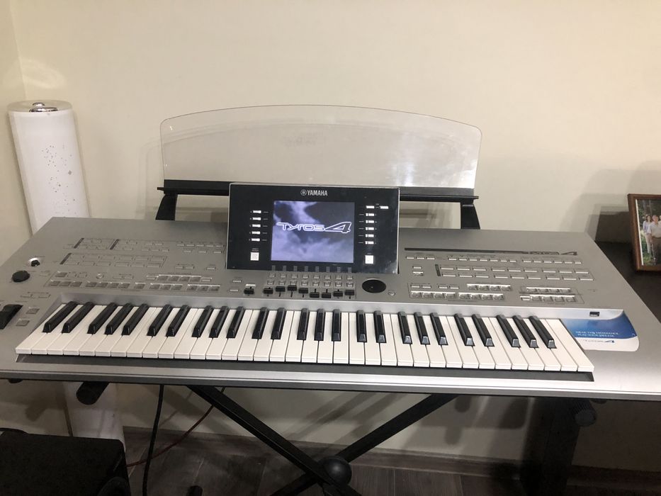 Pian Yamaha Tyros 4 stare ca nou!