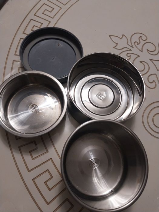 Продаю термос 2.2 литра