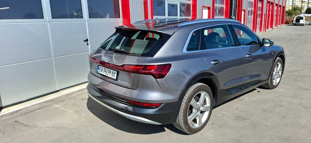 AUDI Etron 55 2019