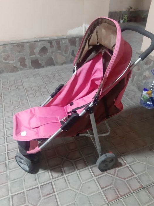 Продам две коляски, автокресло, трёхколёсный велос. с управлением