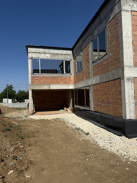 Продава се Къща в с. Ралево, Област Плевен - 257 кв.м за 1467 €/кв.м - Снимка #3